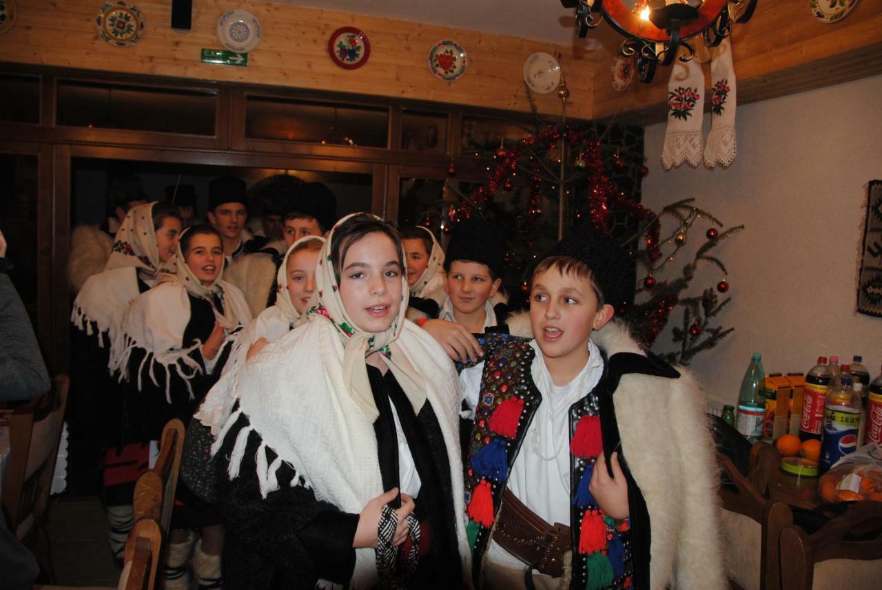 Hotel Cabana Iza Bîrsana Zewnętrze zdjęcie